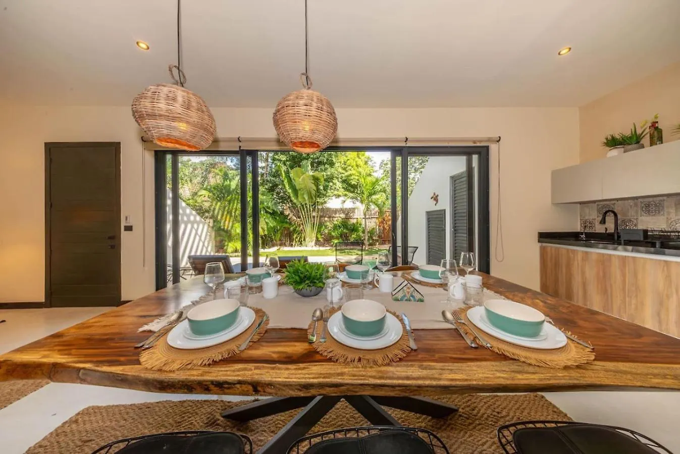 Villa Asana With Stunning Luxury Pool And Private Rooftop Tulum